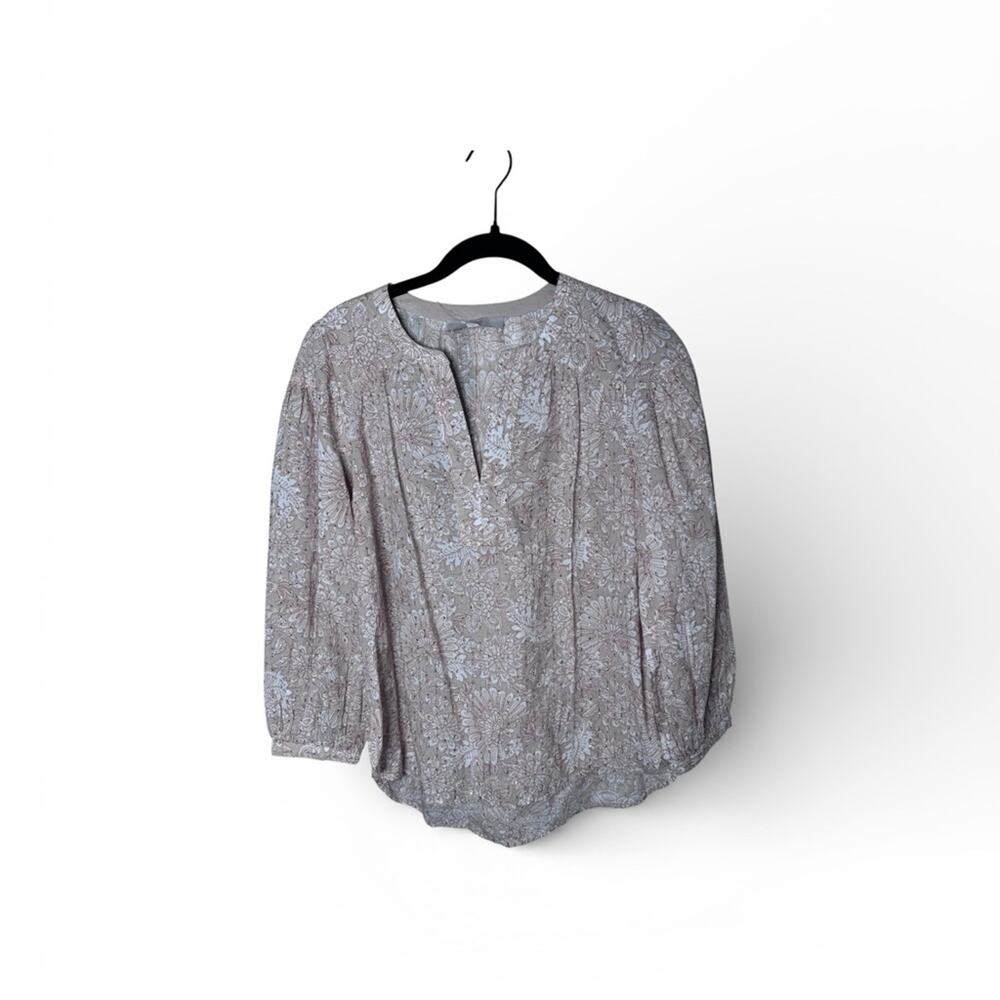 LOFT Tan & Metallic Gold Paisley Long Sleeve V Neck Blouse Size Small